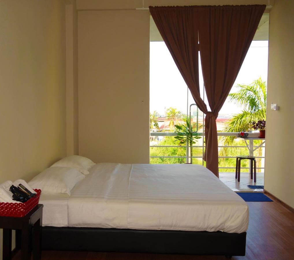 Ae Semporna Guesthouse 极潜旅店 Esterno foto
