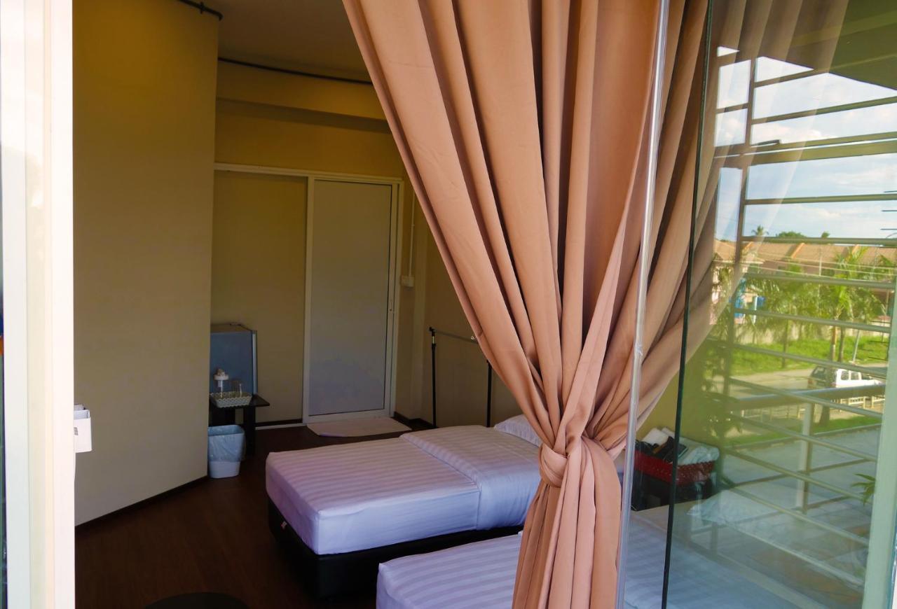 Ae Semporna Guesthouse 极潜旅店 Esterno foto