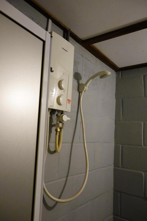Ae Semporna Guesthouse 极潜旅店 Esterno foto