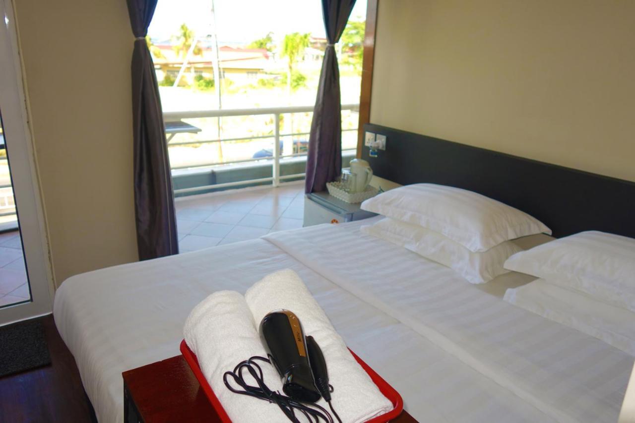 Ae Semporna Guesthouse 极潜旅店 Esterno foto