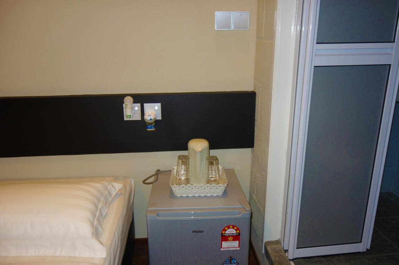 Ae Semporna Guesthouse 极潜旅店 Esterno foto