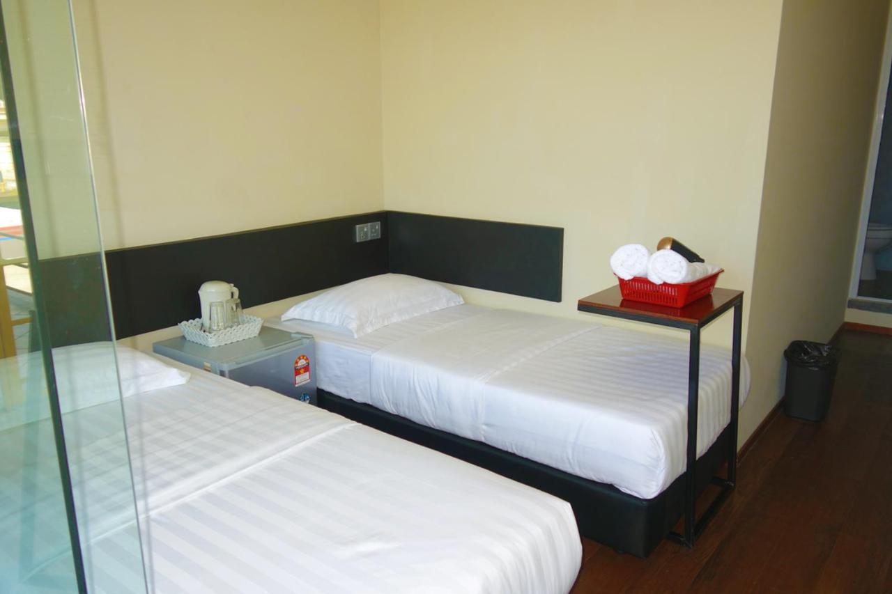 Ae Semporna Guesthouse 极潜旅店 Esterno foto