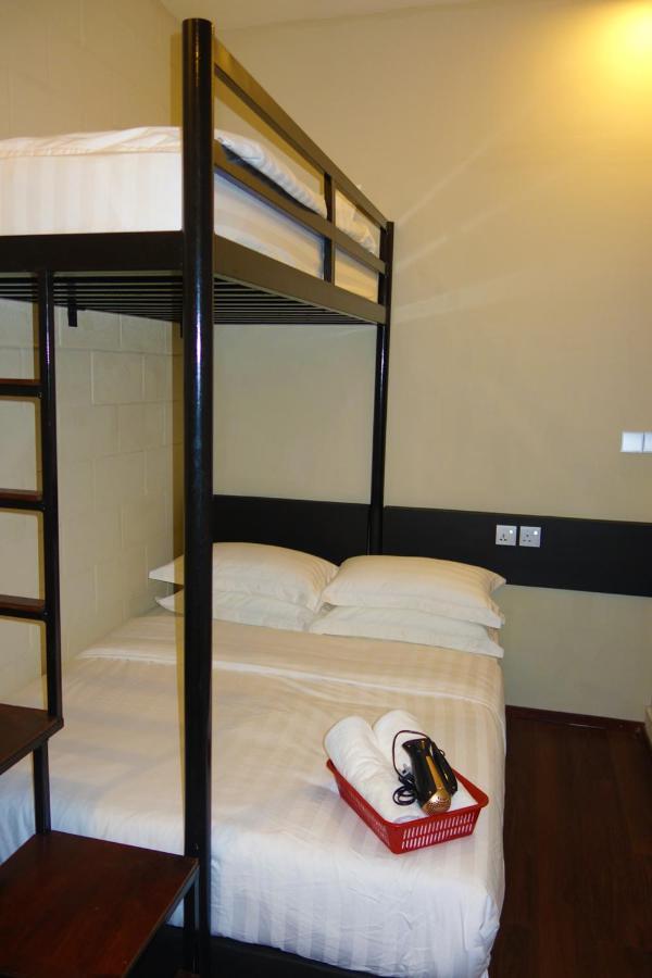Ae Semporna Guesthouse 极潜旅店 Esterno foto