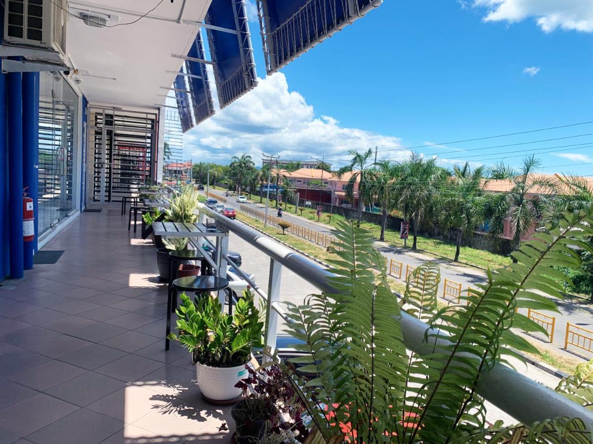 Ae Semporna Guesthouse 极潜旅店 Esterno foto